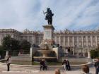 Estatua de Felipe IV Plaza de Oriente Palacio Real Madrid Spain