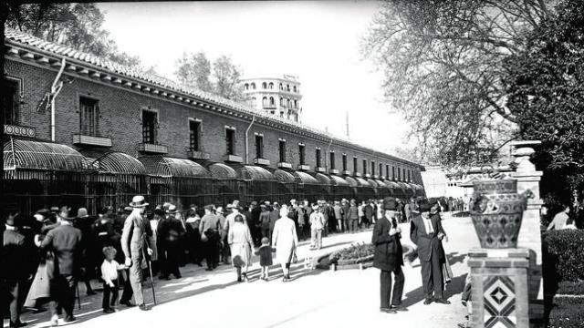 casa de fieras retiro madrid spain bibliote eugenio trias