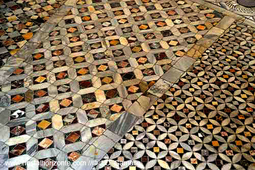 Suelo de marmol de la Catedral de San Marcos en Venecia