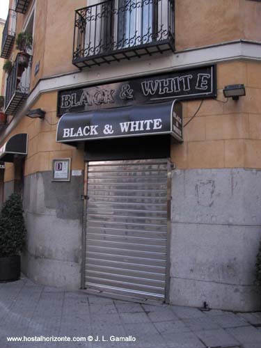 Pub black&white Chueca Madrid Spain