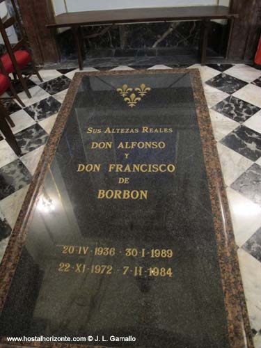 Monasterio de las Descalzas Reales Tumba de Alfonso de Borbón, Duque de Cadiz Francisco de Borbon Madrid Spain