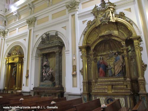 Iglesia del Sacramento Calle Sacramento Altares de la nave Madrid Spain