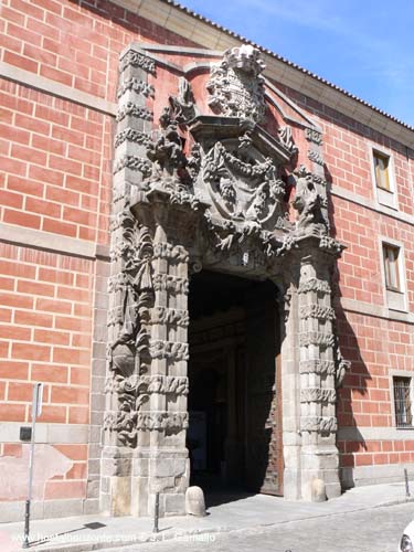 Portada del Conde-Duque, Pedro de Ribera, Madrid.
