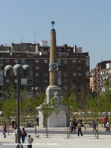 Madrid Río. Rio Manzanares. Arganzuela. Monumento a Isabel II.