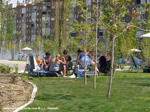 Madrid Río. Rio Manzanares. Playa de Madrid.