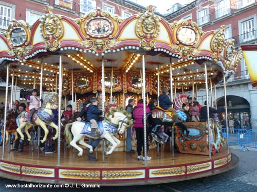 Plaza Mayor tiovivo Navidad 2011